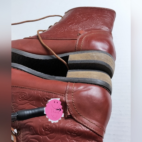 Shoe Dazzle Alina Brown Lace-Up Ankle Combat Boots Size 7 Tooled Boho - Picture 7 of 11